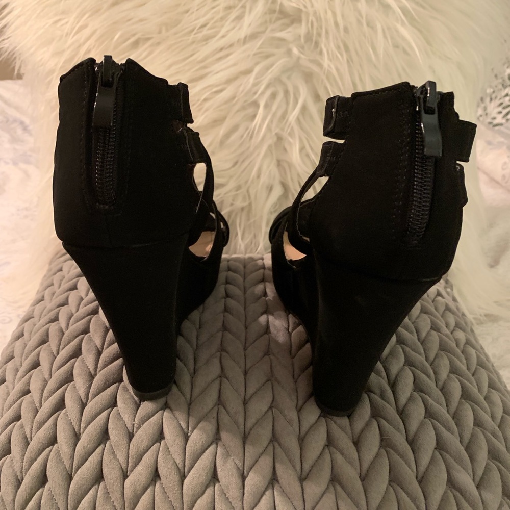 Wedges - Picture 4 of 4